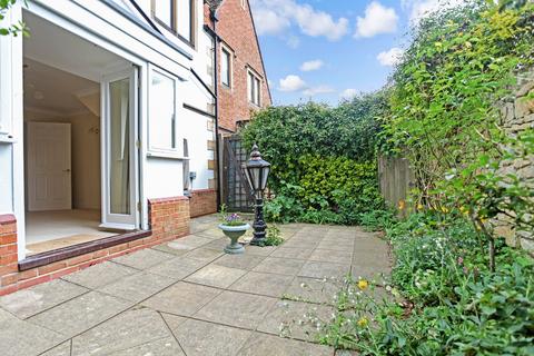11 The Grange, Moreton-in-marsh, GL56 0AU