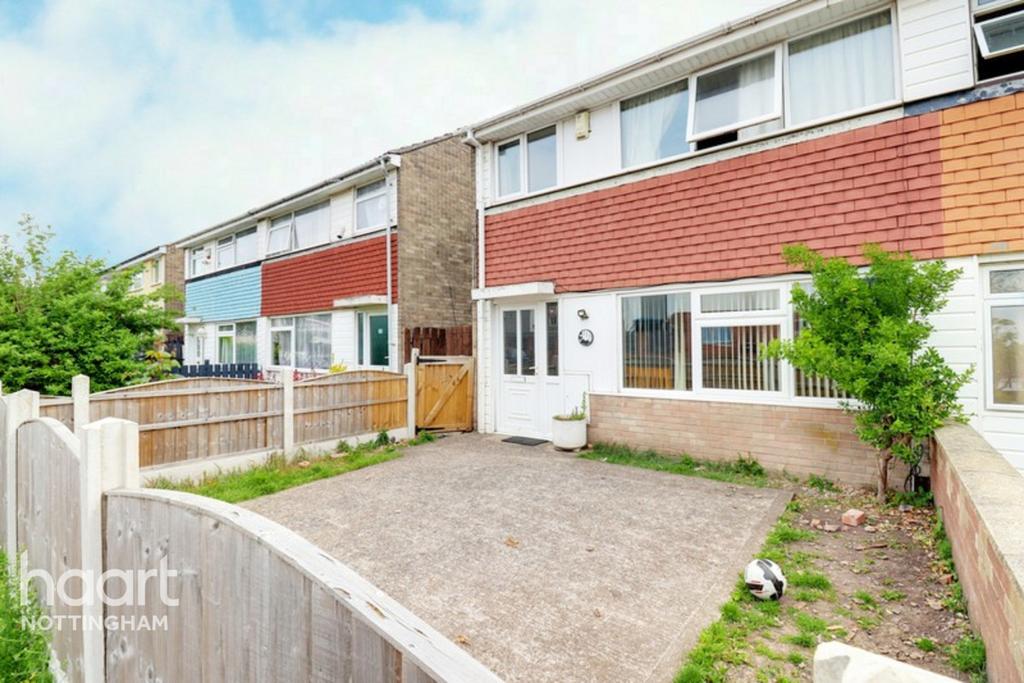Wilford Crescent West, The Meadows 3 bed semidetached house £200,000