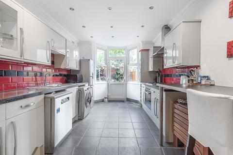 54 Elmer Road, London, SE6 2ER