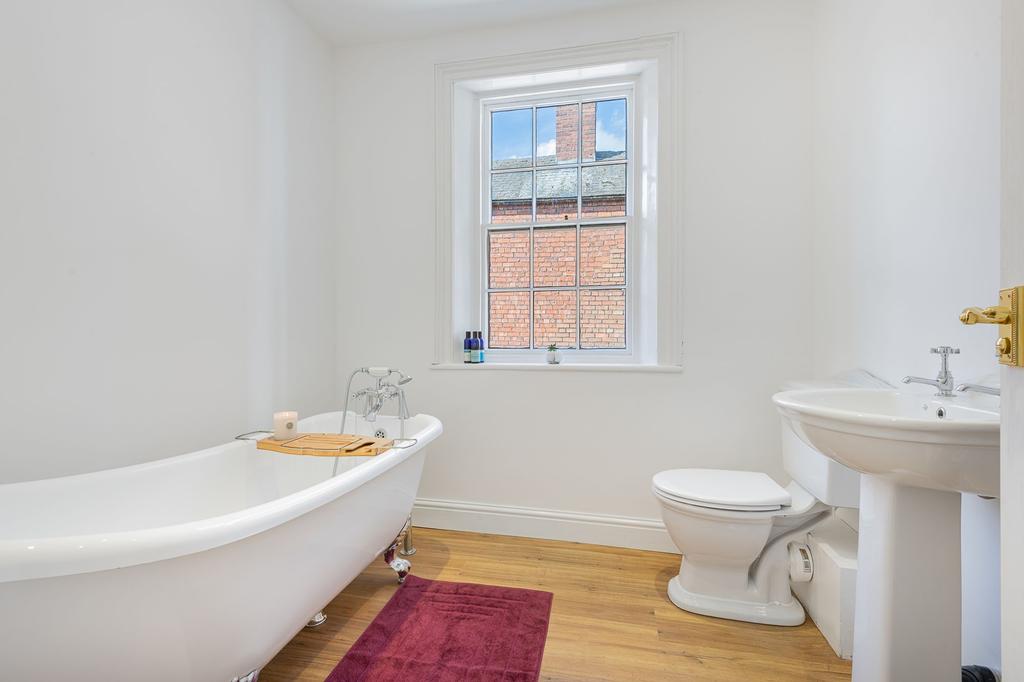 Bathroom, Albert House