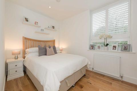 1 bedroom apartment to rent - Rutland House, Epsom