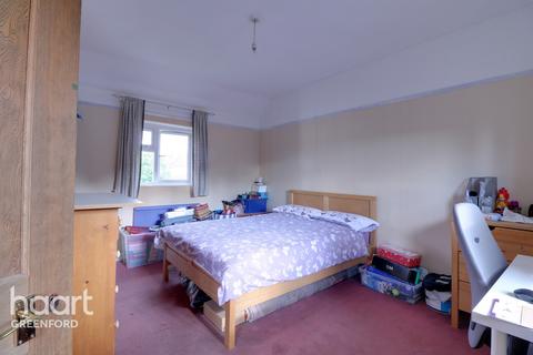 1 Carlyle Gardens, Southall, UB1 2BN