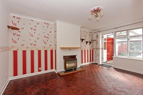 2 bedroom bungalow for sale - Sandford Road, Sittingbourne, ME10