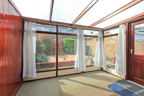 2 bedroom bungalow for sale - Sandford Road, Sittingbourne, ME10