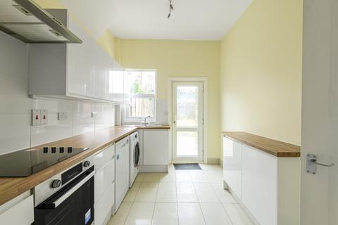 3 bedroom house to rent - Bensham Grove Thornton Heath CR7