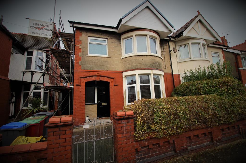 Kensington Road, Blackpool, Lancashire, FY3 3 bed end of terrace house