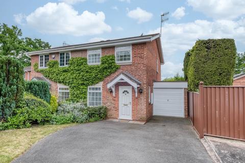 11 Alton Close, Redditch, B97 5XH