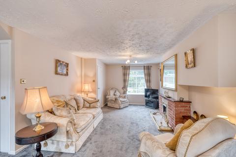11 Alton Close, Redditch, B97 5XH