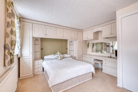 11 Alton Close, Redditch, B97 5XH