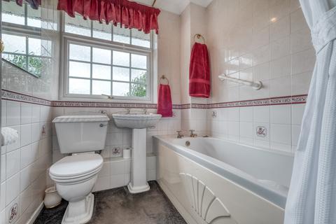 11 Alton Close, Redditch, B97 5XH