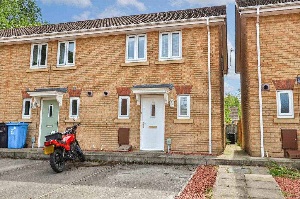 Thirlmere Way, Kingswood, Hull, HU7 3 bed end of terrace house £150,000