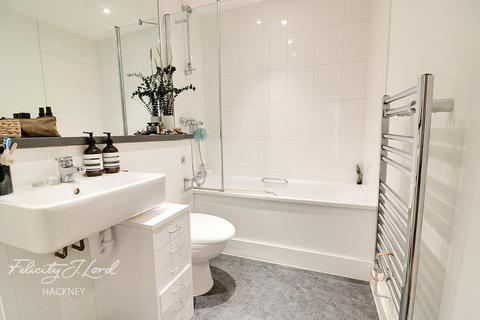 Flat 1, 100 Lansdowne Drive, London, E8 4BF