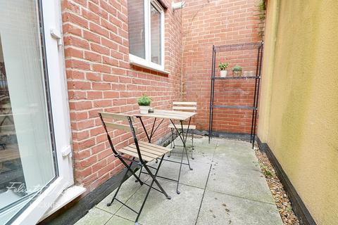 Flat 1, 100 Lansdowne Drive, London, E8 4BF