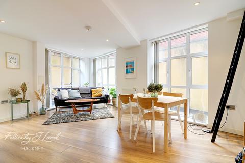 Flat 1, 100 Lansdowne Drive, London, E8 4BF