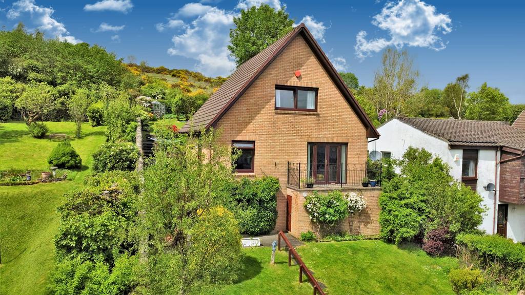 Hillside Drive, Barrhead G78 3 bed detached house £310,000