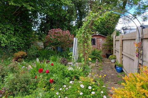 92 Rhiw Road, Rhiwfawr, Swansea, SA9 2RE