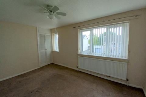 92 Rhiw Road, Rhiwfawr, Swansea, SA9 2RE