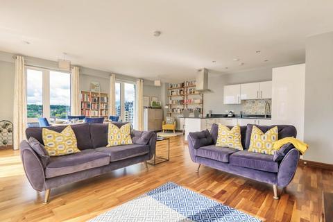 3 bedroom flat for sale - Christchurch Way, Greenwich