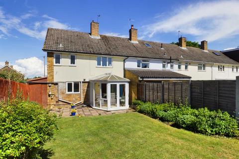 6 Peartree Close, Hemel Hempstead, HP1 3QP