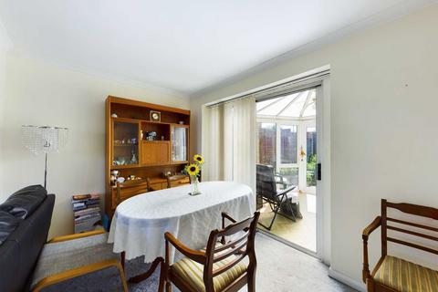 6 Peartree Close, Hemel Hempstead, HP1 3QP