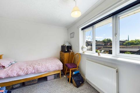 6 Peartree Close, Hemel Hempstead, HP1 3QP