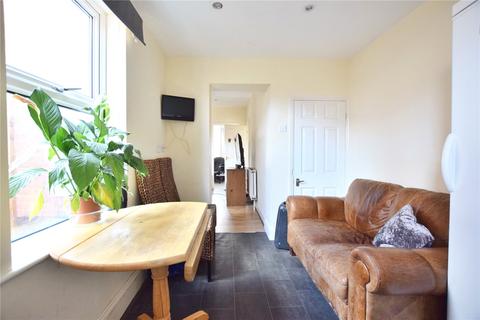 56 Hanman Road, Gloucester, GL1 4TJ