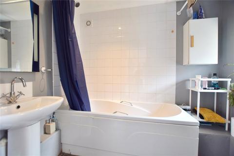 56 Hanman Road, Gloucester, GL1 4TJ