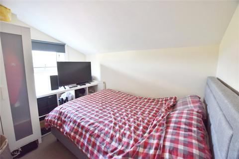 56 Hanman Road, Gloucester, GL1 4TJ
