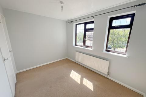 2 bedroom semi-detached house to rent, Digby Close, Doddington Park, Lincoln, LN6
