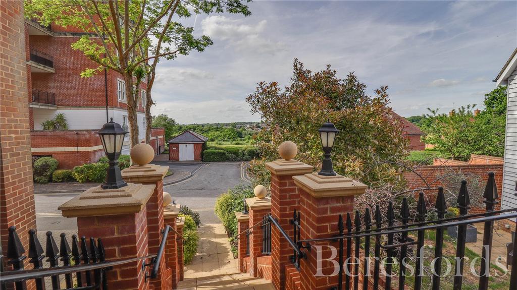 Rhapsody Crescent, Warley, CM14 5 bed end of terrace house £925,000