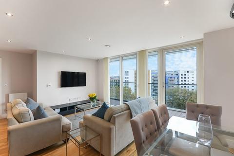 3 bedroom flat for sale - Seager Place London SE8