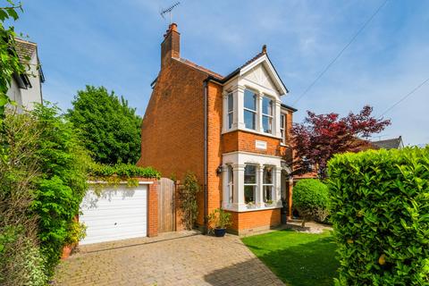 4 bedroom detached house for sale - Greenway, King Georges Road, Brentwood, Essex