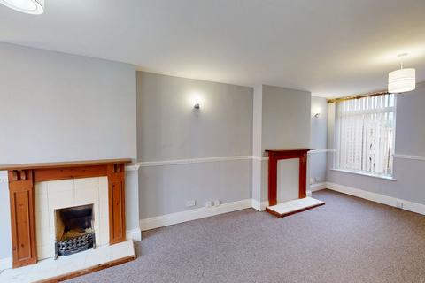 3 bedroom flat to rent, Rawlings Road, Birmingham, B67