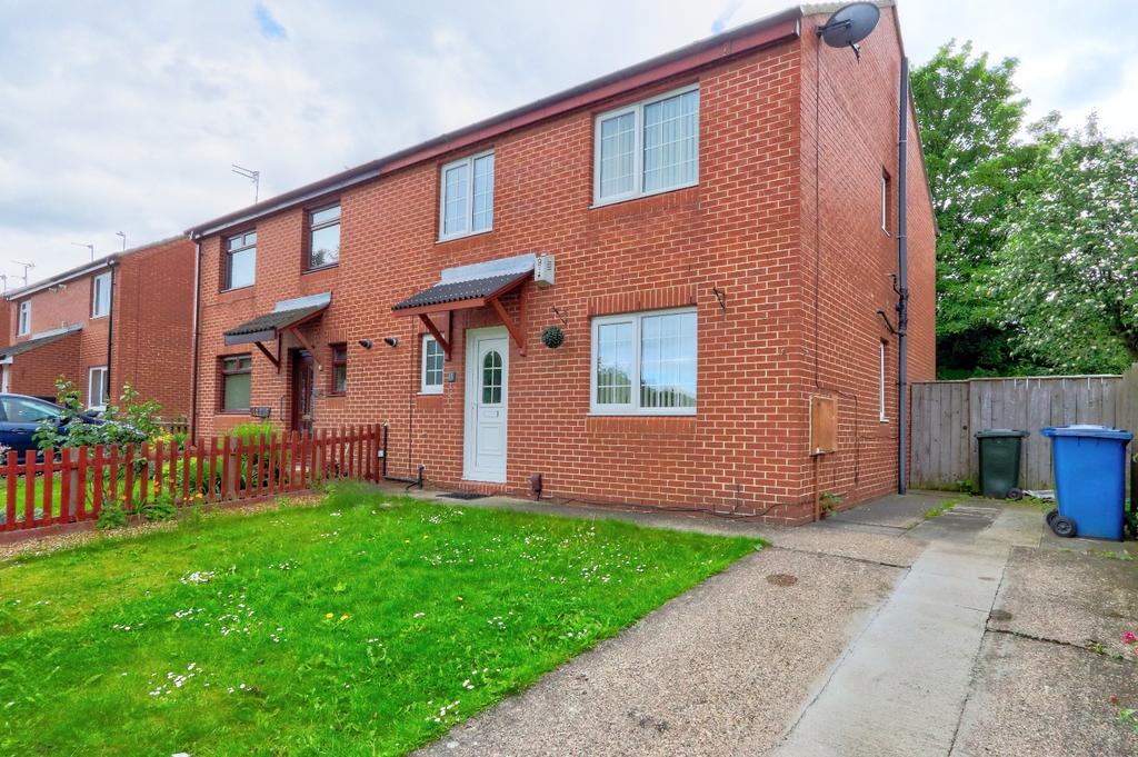 Station Road, Eston, TS6 4 bed semidetached house £145,000
