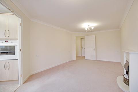 1 bedroom apartment to rent, Oaktree Court, Addlestone Park, Addlestone, Surrey, KT15