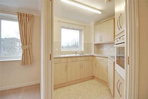 1 bedroom apartment to rent, Oaktree Court, Addlestone Park, Addlestone, Surrey, KT15