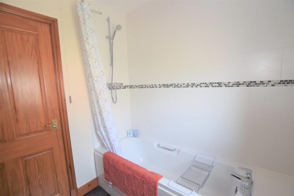 3 Woodgrove Drive, Dumfries DG1 1 RA - Grieve Grier
