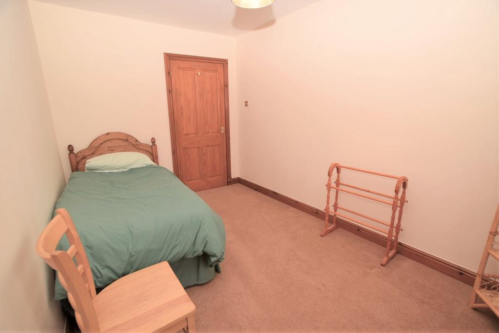 3 Woodgrove Drive, Dumfries DG1 1 RA - Grieve Grier