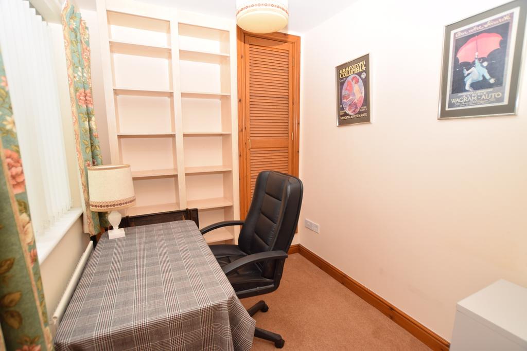 3 Woodgrove Drive, Dumfries DG1 1 RA - Grieve Grier