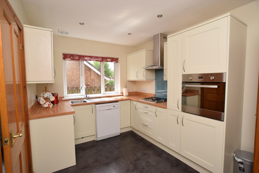 3 Woodgrove Drive, Dumfries DG1 1 RA - Grieve Grier