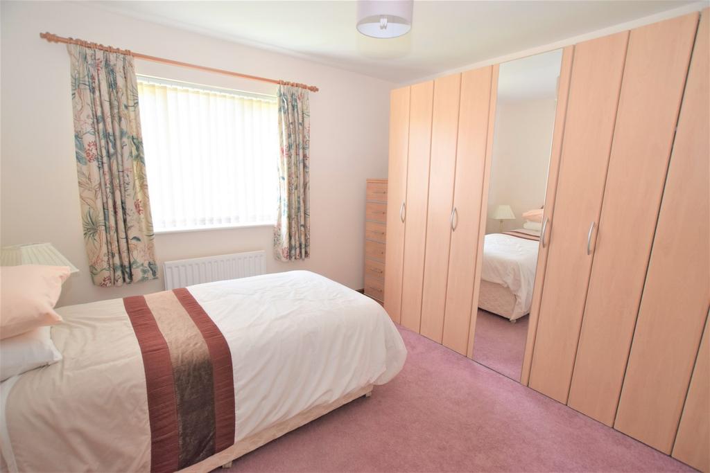 3 Woodgrove Drive, Dumfries DG1 1 RA - Grieve Grier