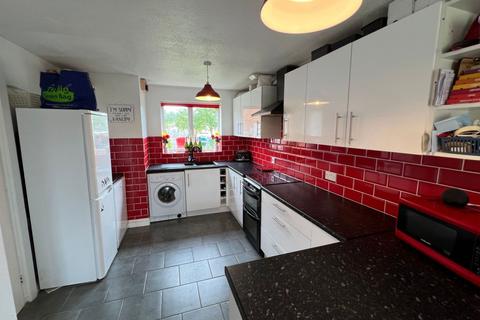 4 Catesby Close, Northampton, NN2 7RQ