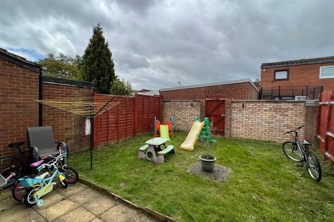 4 Catesby Close, Northampton, NN2 7RQ
