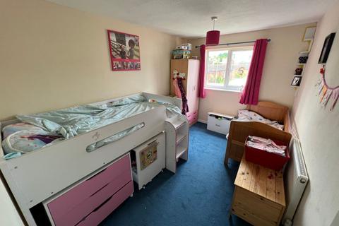 4 Catesby Close, Northampton, NN2 7RQ