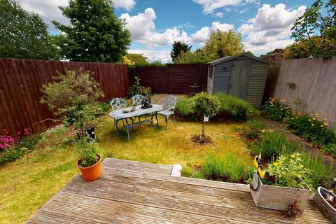 8 Bants Lane, Northampton, NN5 6AL