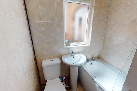 8 Bants Lane, Northampton, NN5 6AL