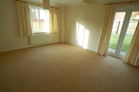 4 bedroom detached house to rent - Pintail Close, Lakenheath, Brandon, Suffolk, IP27