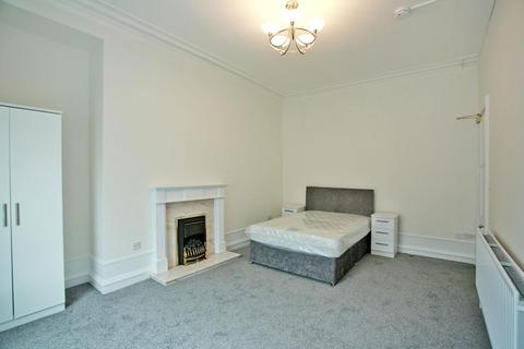 4 bedroom flat to rent, King Street, Aberdeen, AB24 5BH