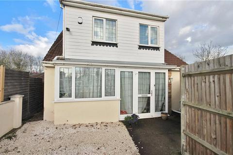 6 bedroom detached house for sale - Roberts Close, Stanwell, Staines-upon-Thames, Surrey, TW19