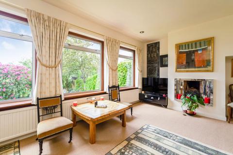 51 Antonine Road, Bearsden, Glasgow, G61 4DS
